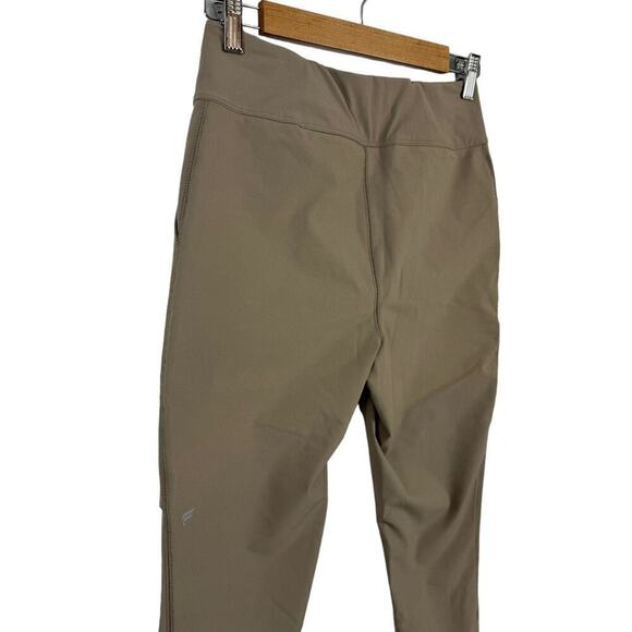 NEW FABLETICS Hybrid Cargo Pants Women's Small Smoke Tan Nylon Pockets Leggings - Picture 11 of 16